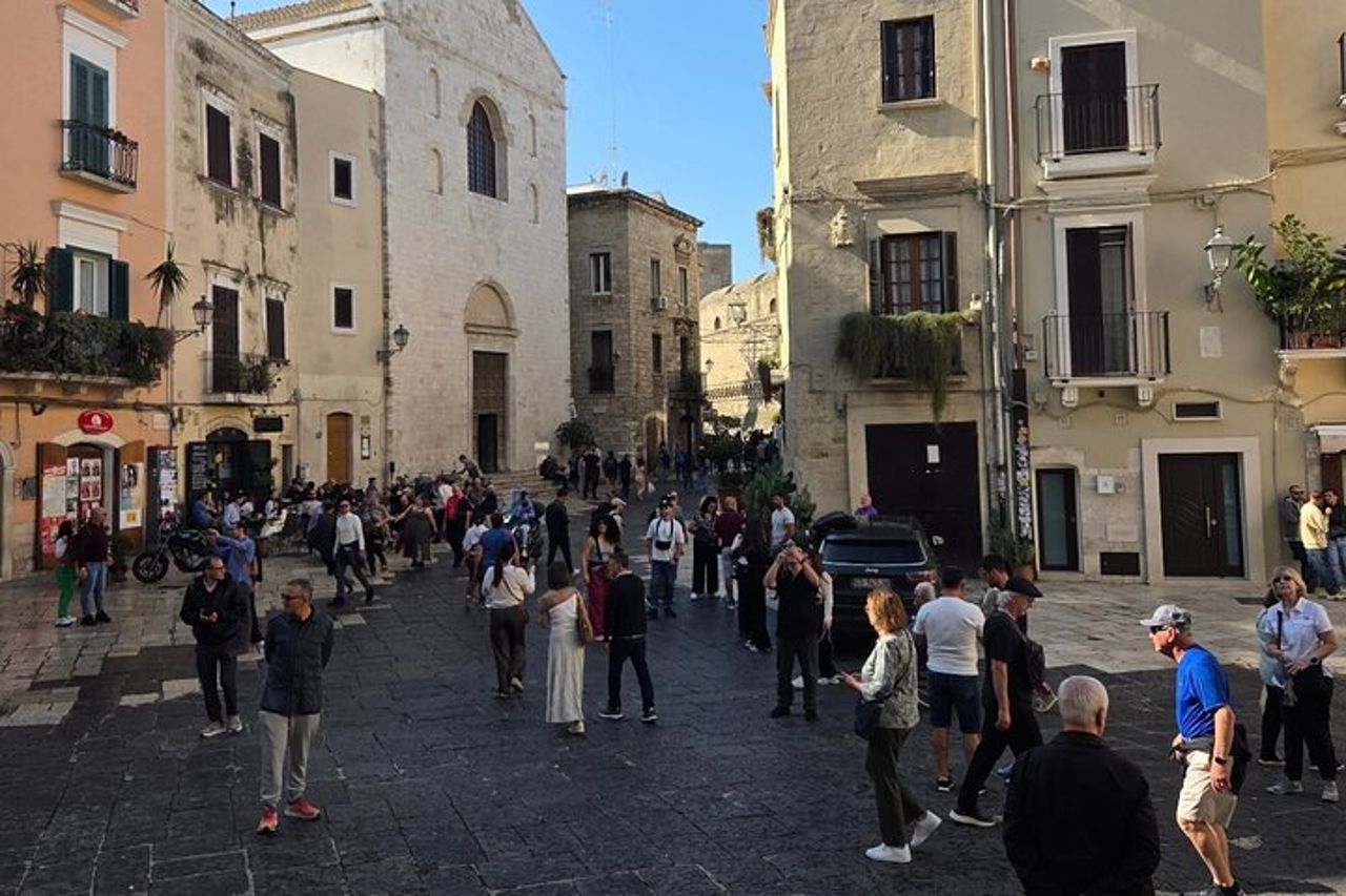 Tour privato a piedi di Bari con un locale — 2
