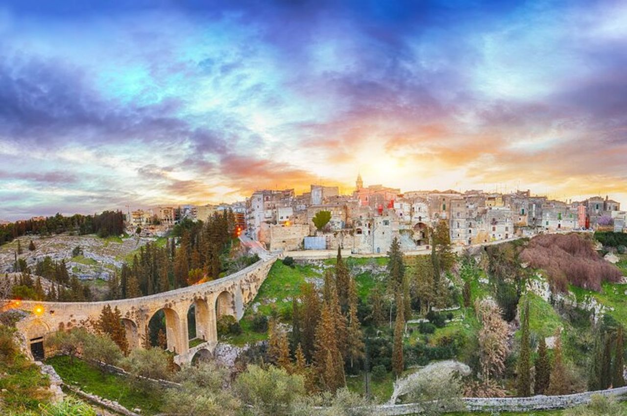 Murgia Tour: Gravina, Altamura e Trani in bus con degustazione — 4