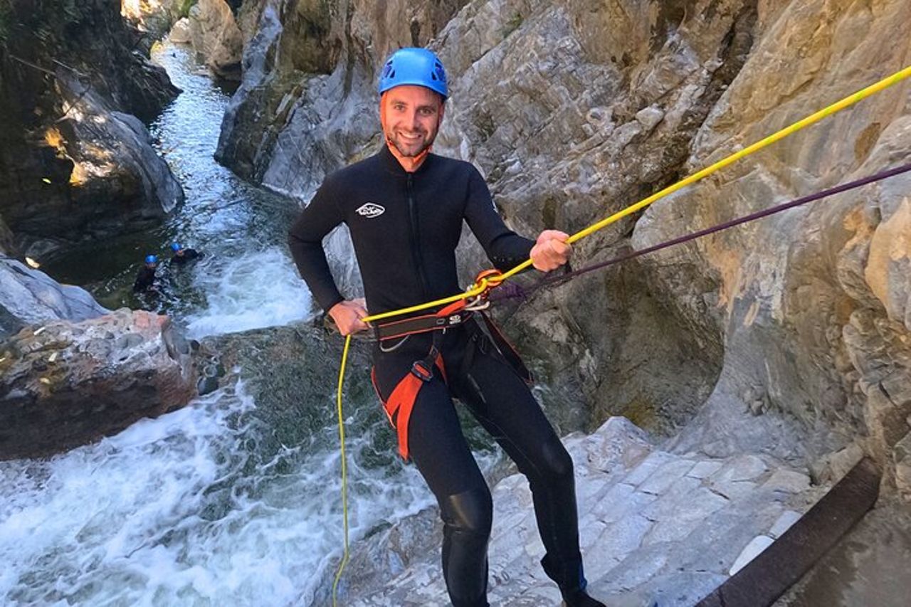 Avventura guidata di canyoning vicino a Marbella (passeggiata sul fiume Benahavís) — 9