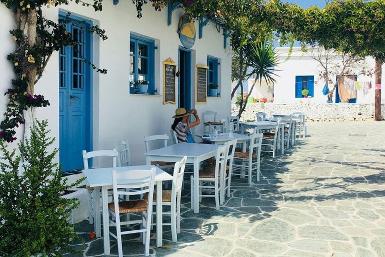 Sifnos, Milos e Santorini in un tour privato di 8 giorni delle isole greche