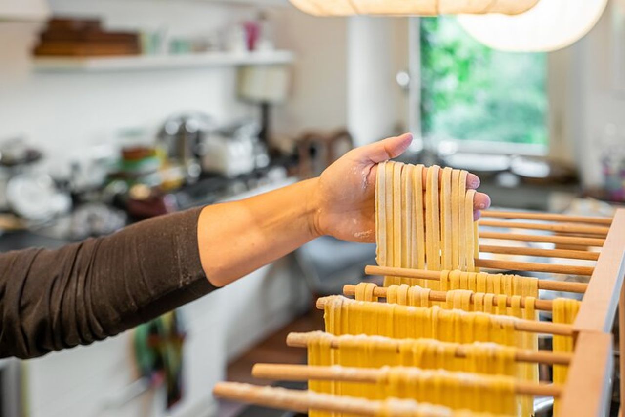 Pasta & Tiramisù Class presso Local's Home a Gallipoli — 5