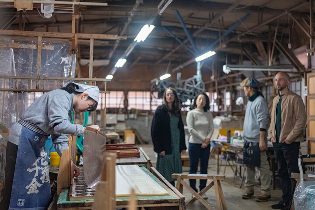 Arazzo Washi dorato e tour della fabbrica di carta a Uchiko — 2