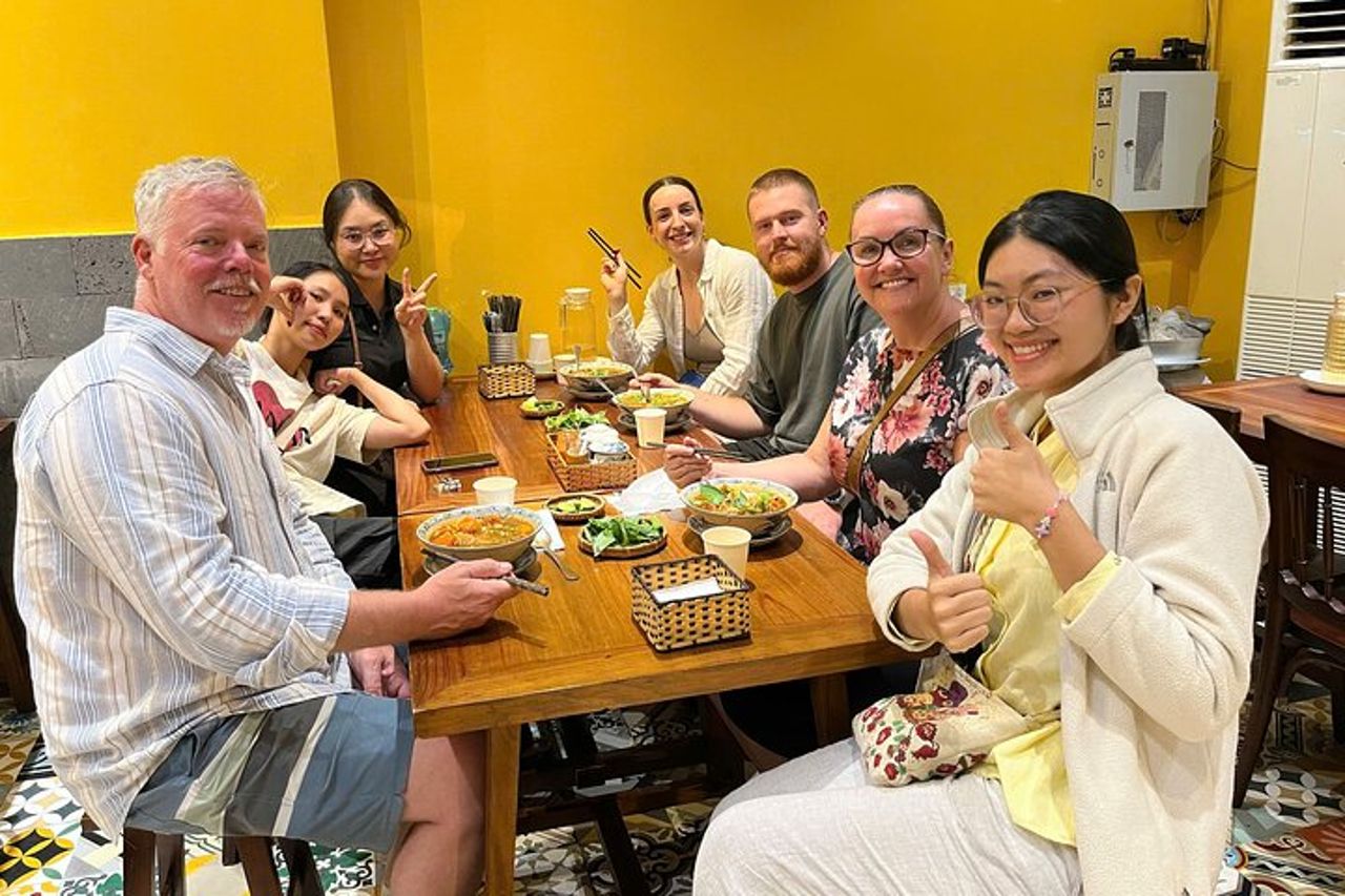 Nha Trang Degustazione di cibo locale e tour turistico in scooter — 4