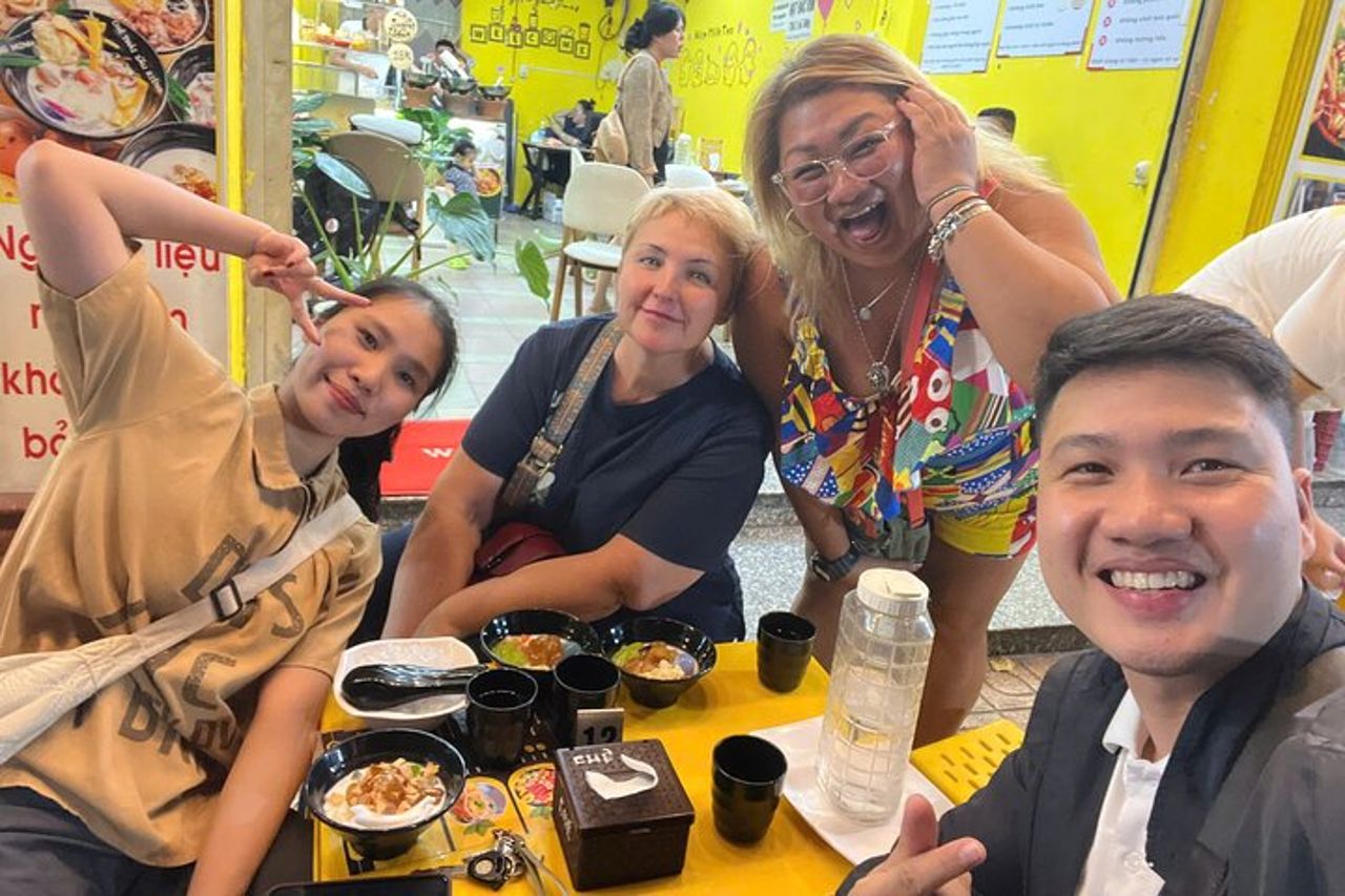 Nha Trang Degustazione di cibo locale e tour turistico in scooter — 9