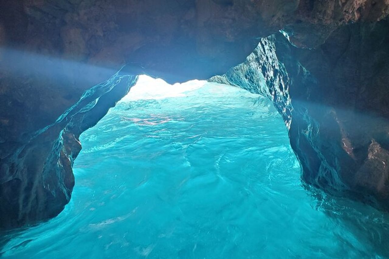Dhermi : tour in barca alle grotte dei pirati, grotta dei piccioni e soste per nuotare — 7