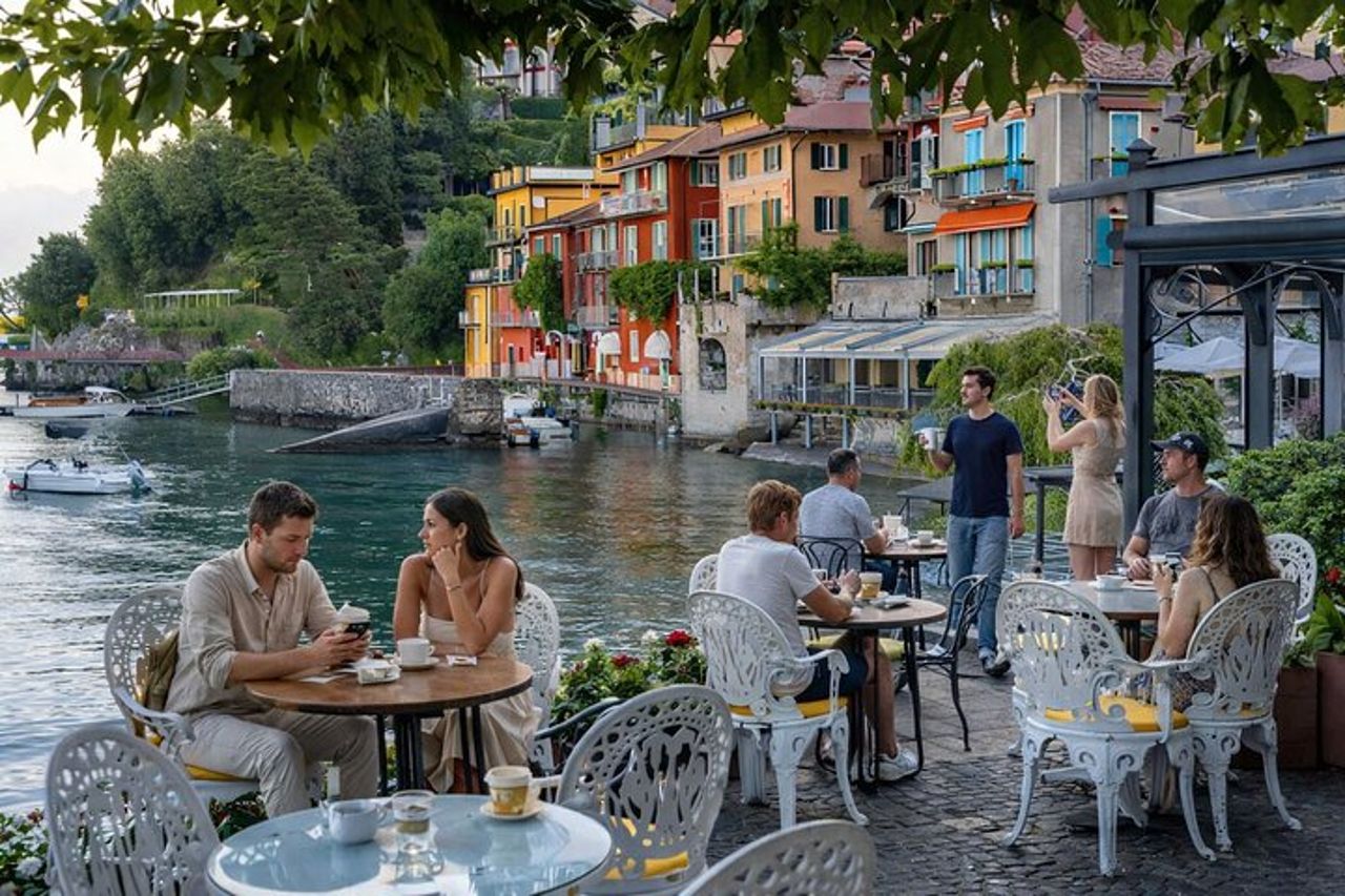 Piccolo Gruppo Lago di Como – Bellagio, Varenna & Cascate in Treno & Barca — 2