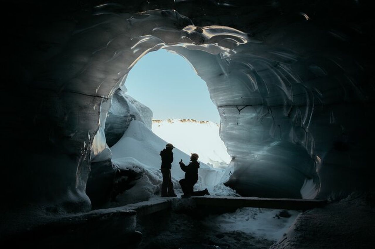 Tour della grotta di ghiaccio da Vík — 9