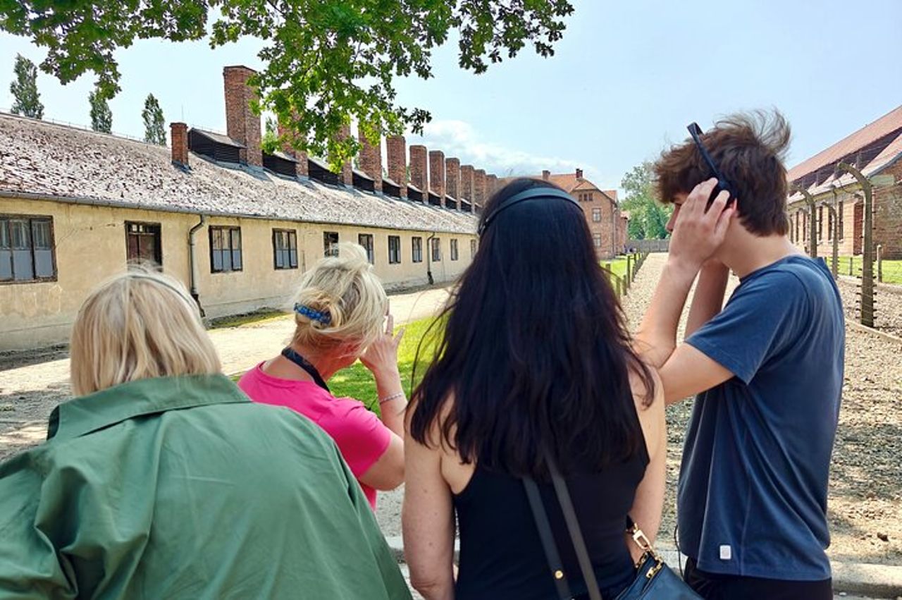 Tour guidato di Auschwitz e Birkenau da Cracovia con prelievo dall'hotel — 8
