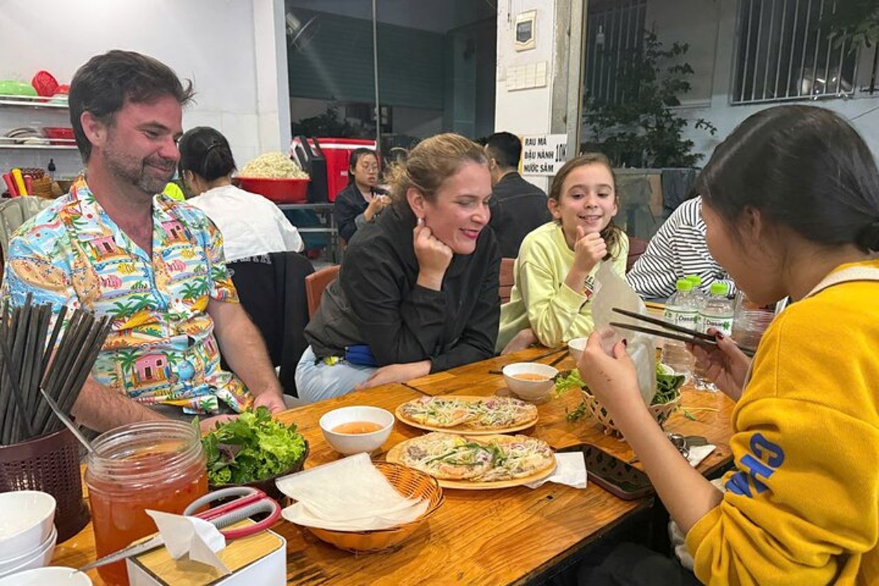 Nha Trang Degustazione di cibo locale e tour turistico in scooter — 7