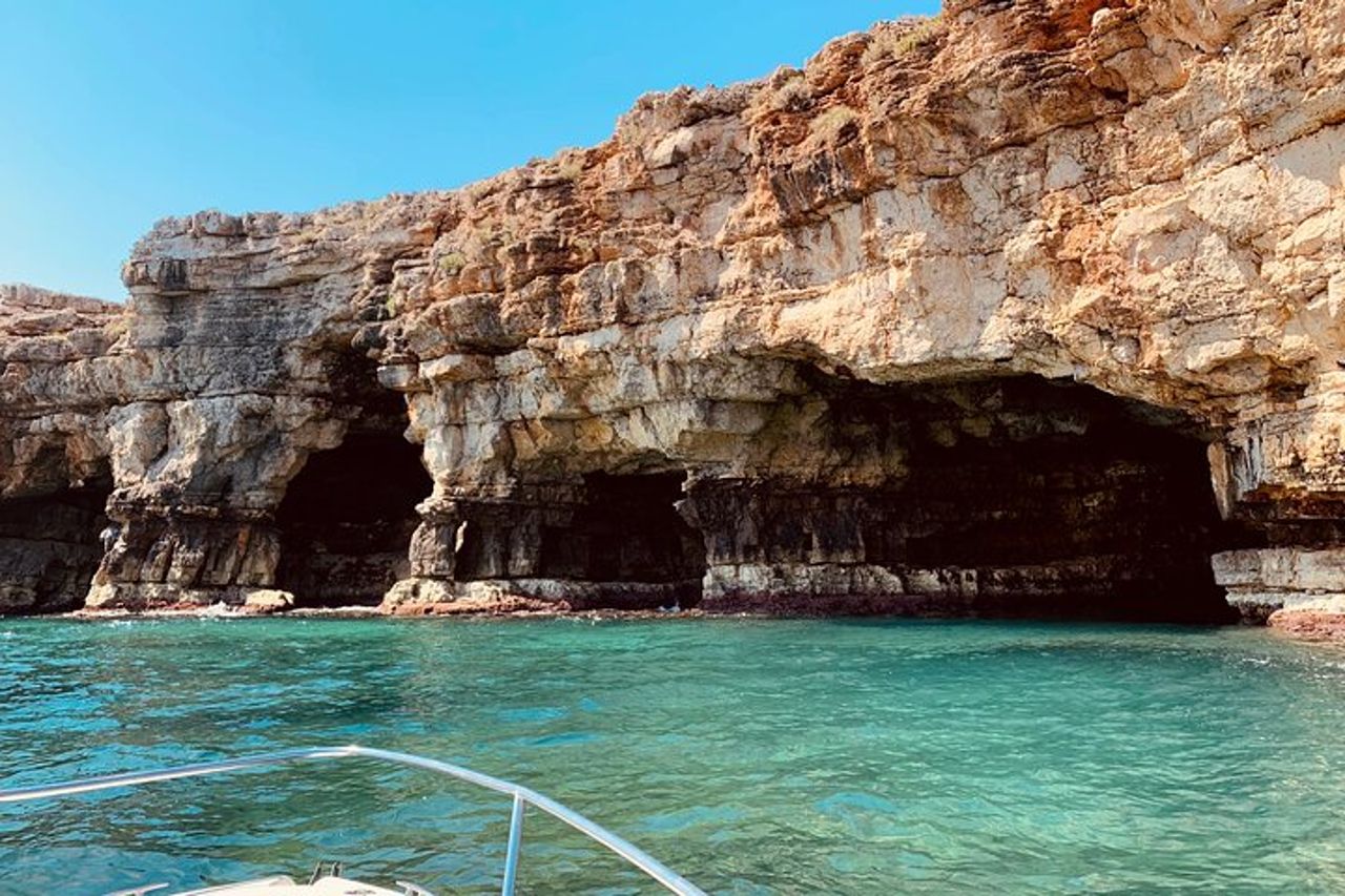 Privato: Tour in Barca di 3h delle grotte di Polignano a Mare — 5