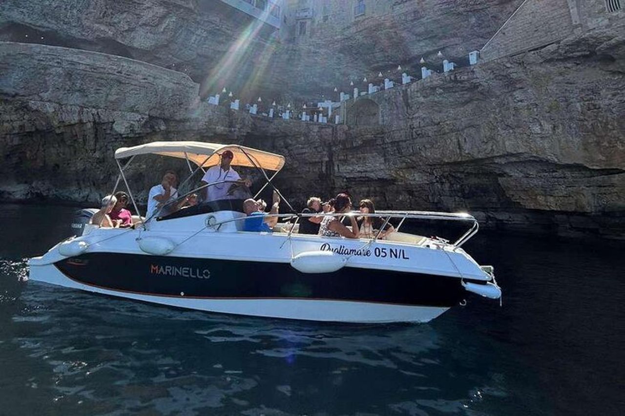 Privato: Tour in Barca di 3h delle grotte di Polignano a Mare — 6