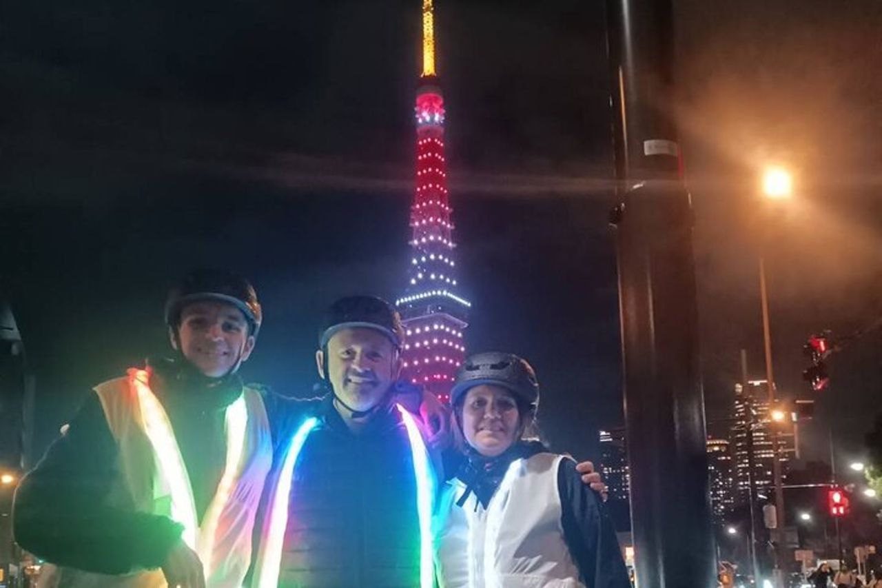 Tokyo : Tour in e-scooter della Torre di Tokyo - Biglietto della Torre incluso - — 2