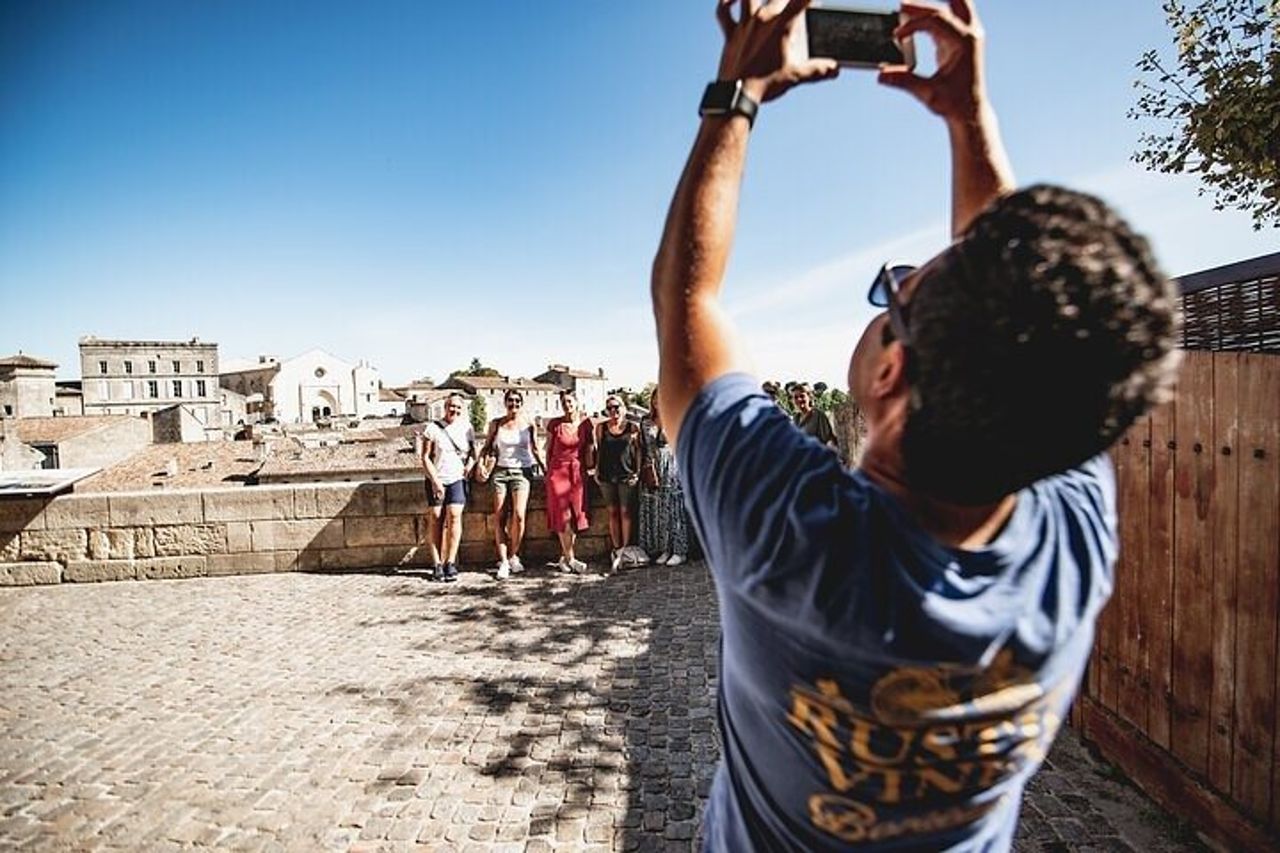 Tour di un giorno del vino di St-Emilion & Médoc: castelli, degustazioni e pranzo — 6