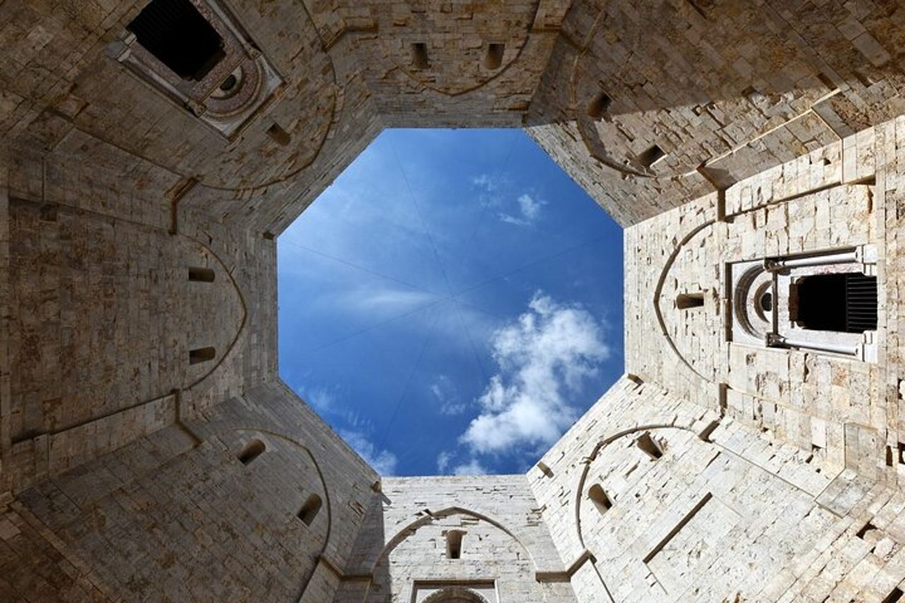 Tour privato al tramonto: Castel del Monte, Trani & Bitonto UNESCO — 4