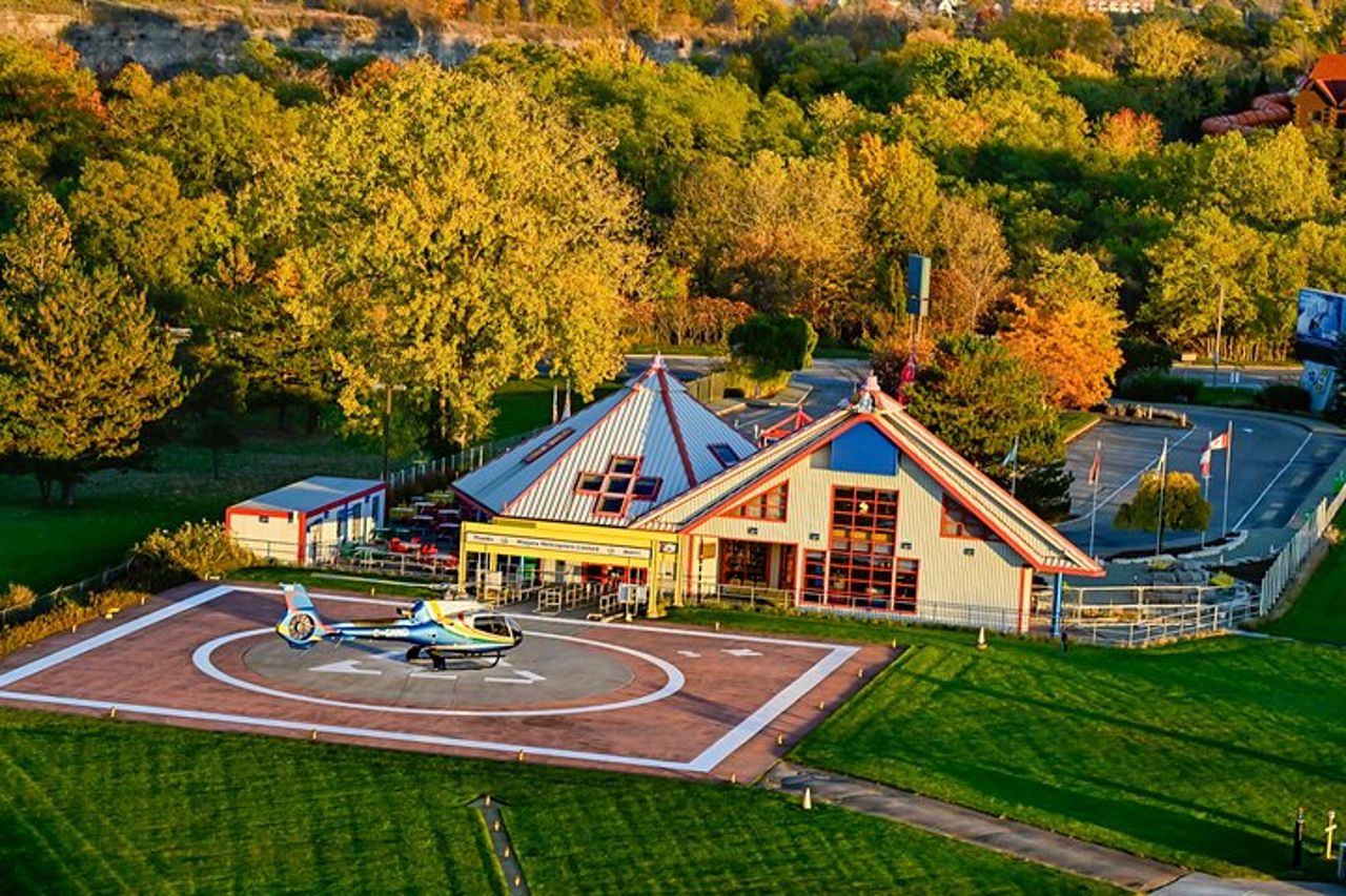 Cascate del Niagara Canada Tour : Elicottero, crociera in barca e viaggio — 6