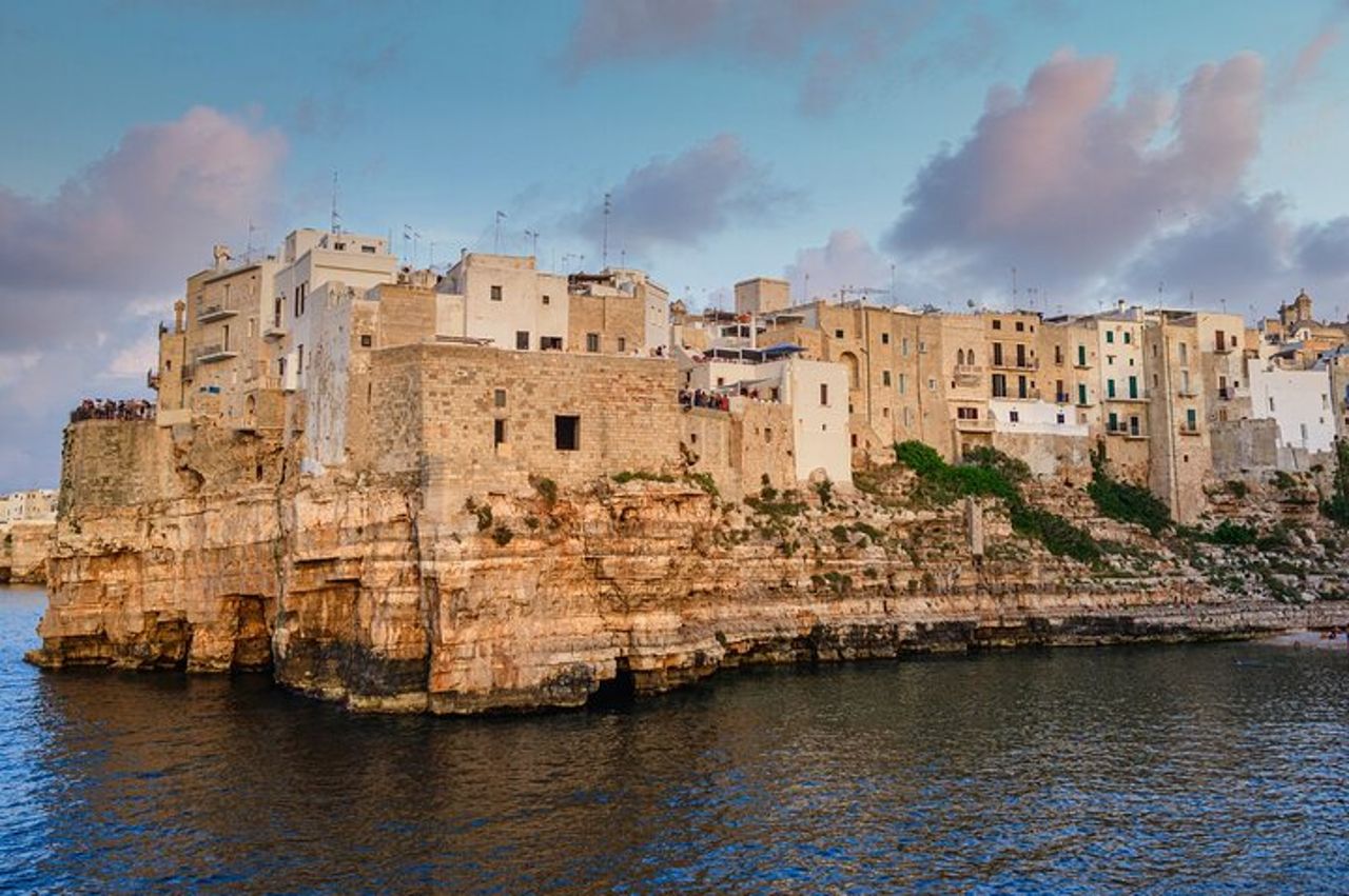 Polignano, Alberobello & Locorotondo: Day Trip w/ Coach, da Bari — 9