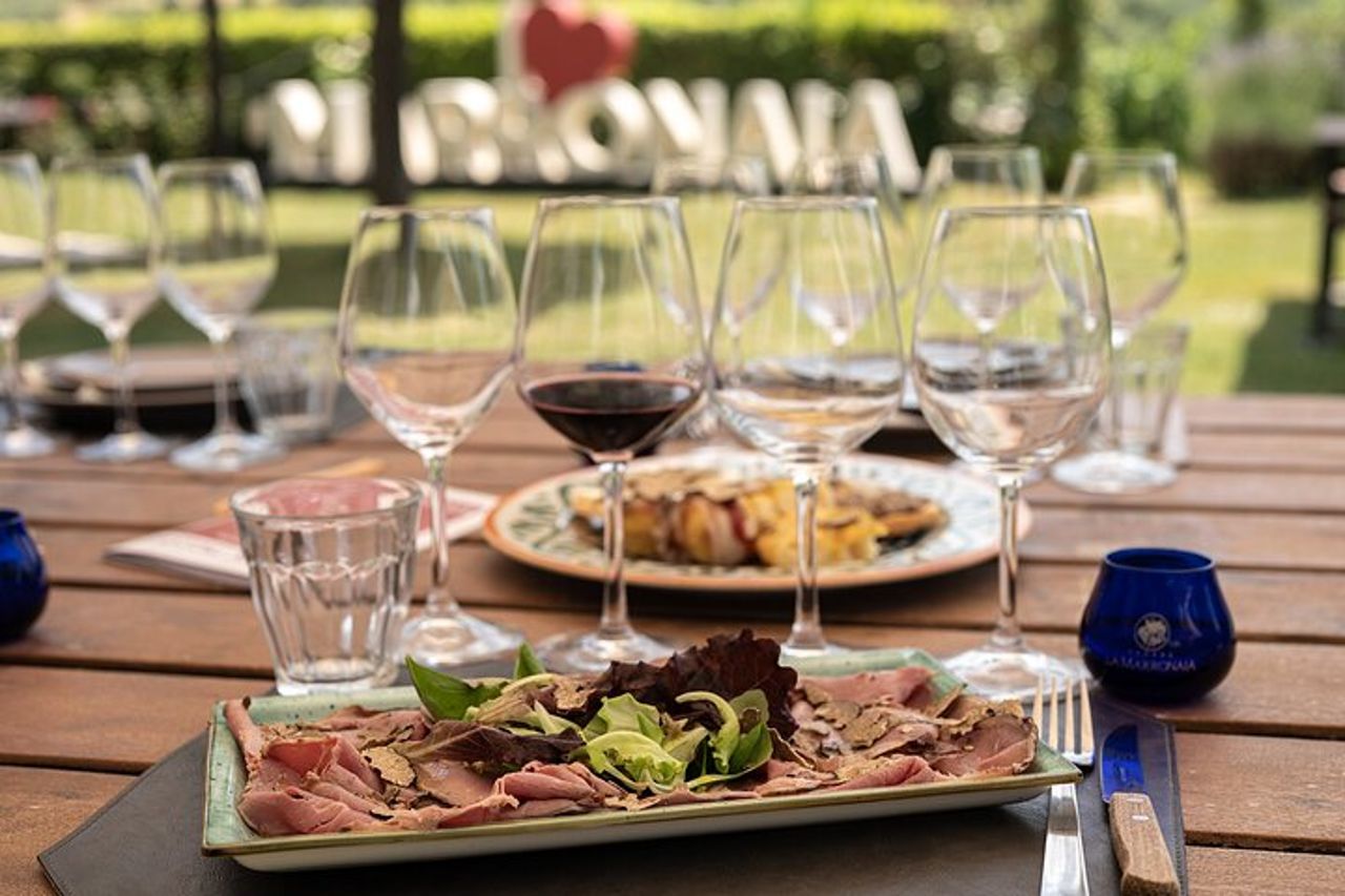 Pranzo al tartufo ed esperienza di caccia a San Gimignano — 5