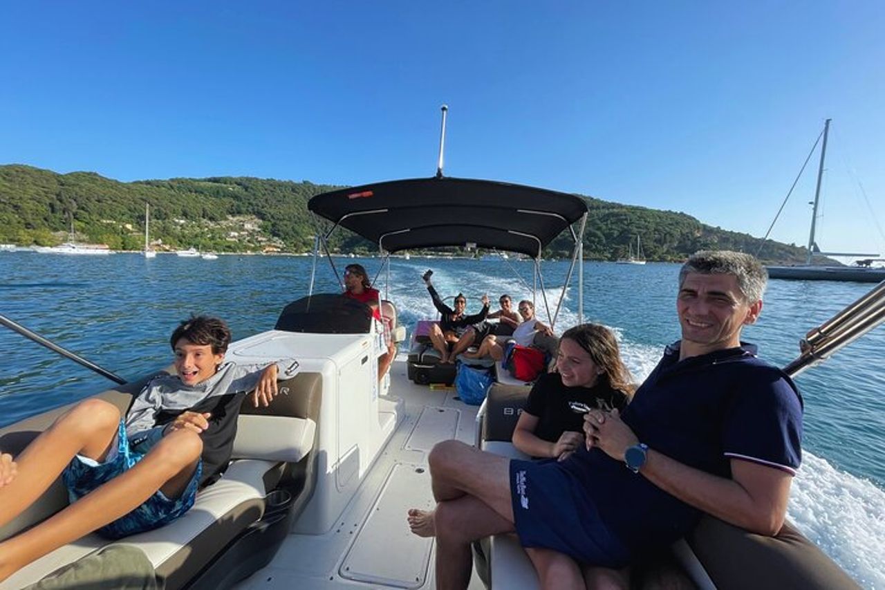 Tour in barca al tramonto di sola andata di 3 ore da Monterosso a La Spezia — 6