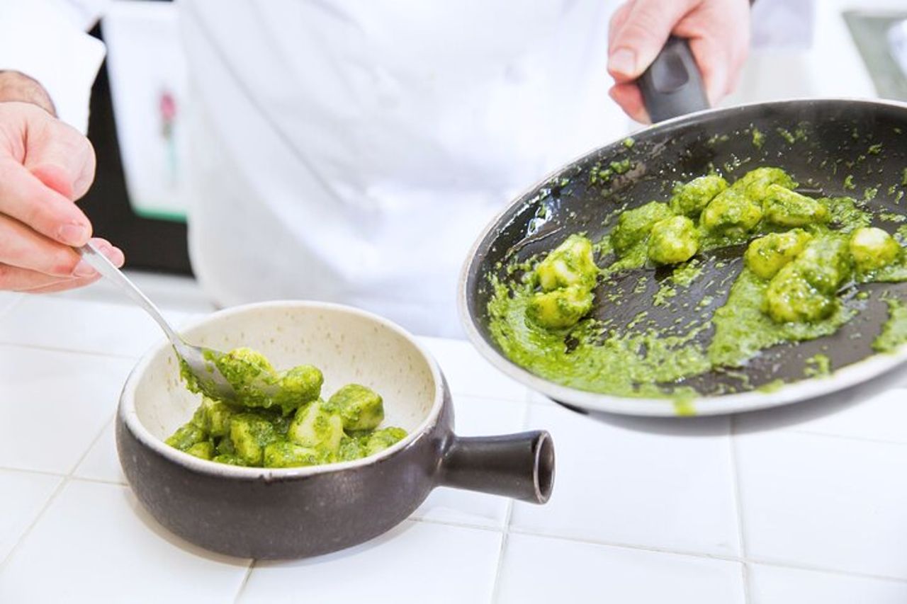 Cuocere Gnocchi e Pesto Con Vista Riomaggiore (3 - Piatto) — 8
