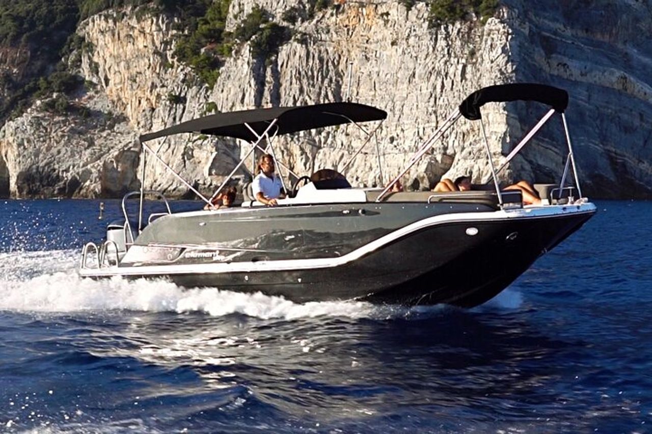 Tour in barca al tramonto di sola andata di 3 ore da Monterosso a La Spezia — 4