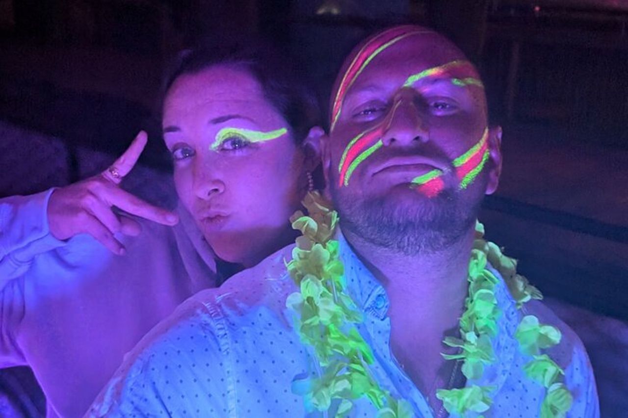 Tiki Pub Glow Party Cruise (solo per adulti) — 5