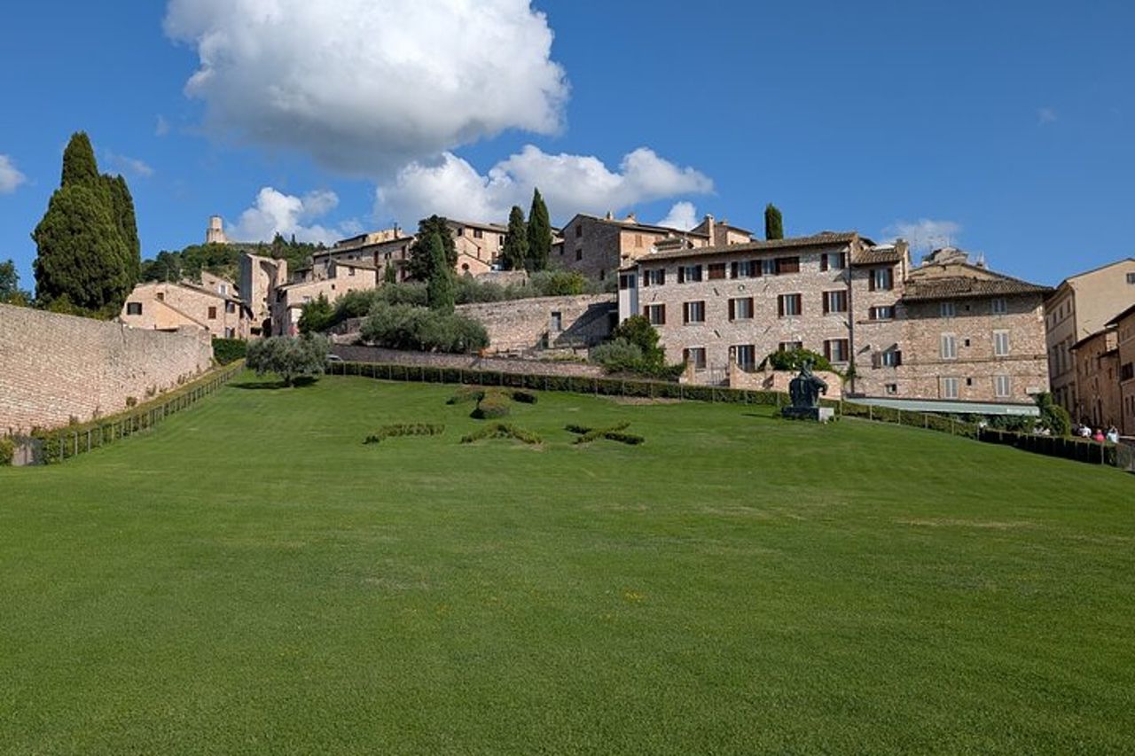 Sulle orme di Francesco Tour in E Bike da Perugia ad Assisi