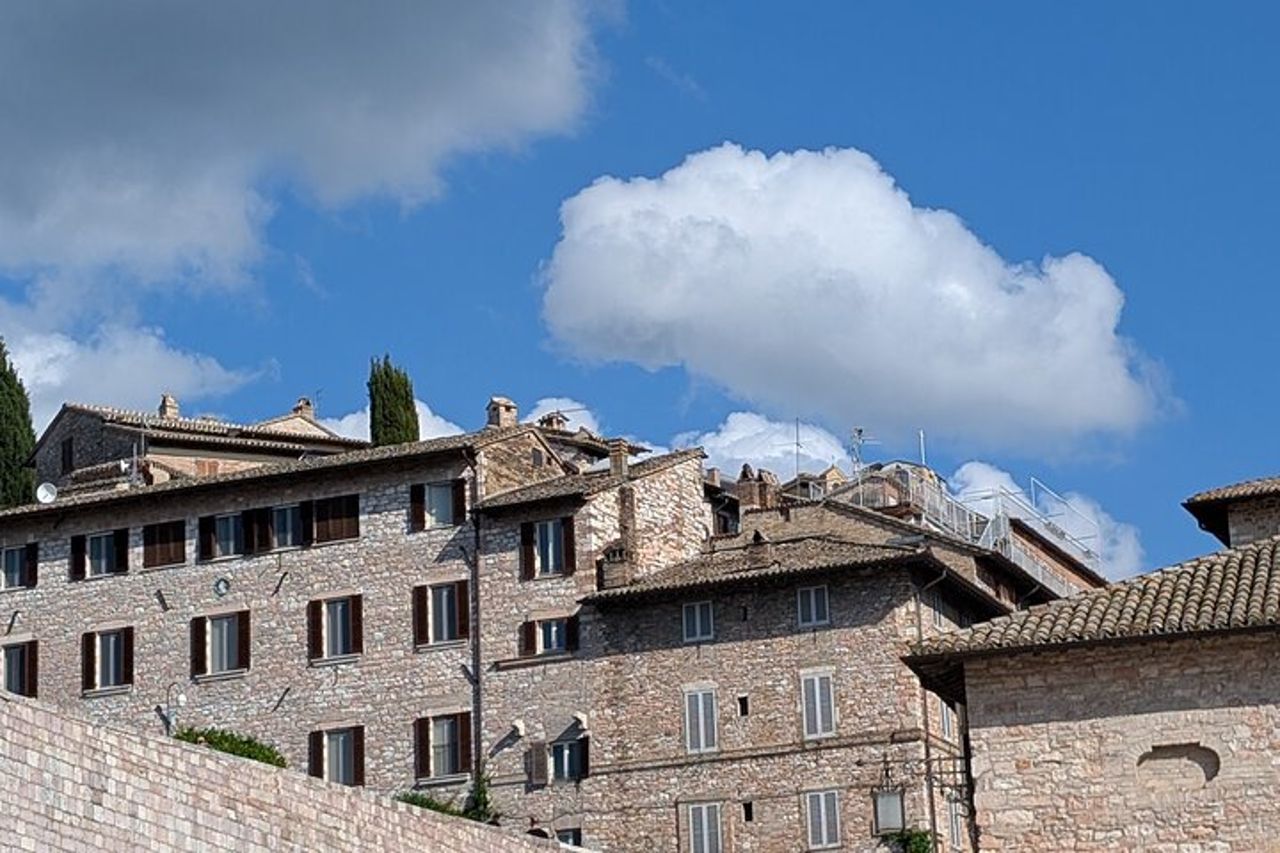 Sulle orme di Francesco Tour in E Bike da Perugia ad Assisi — 7