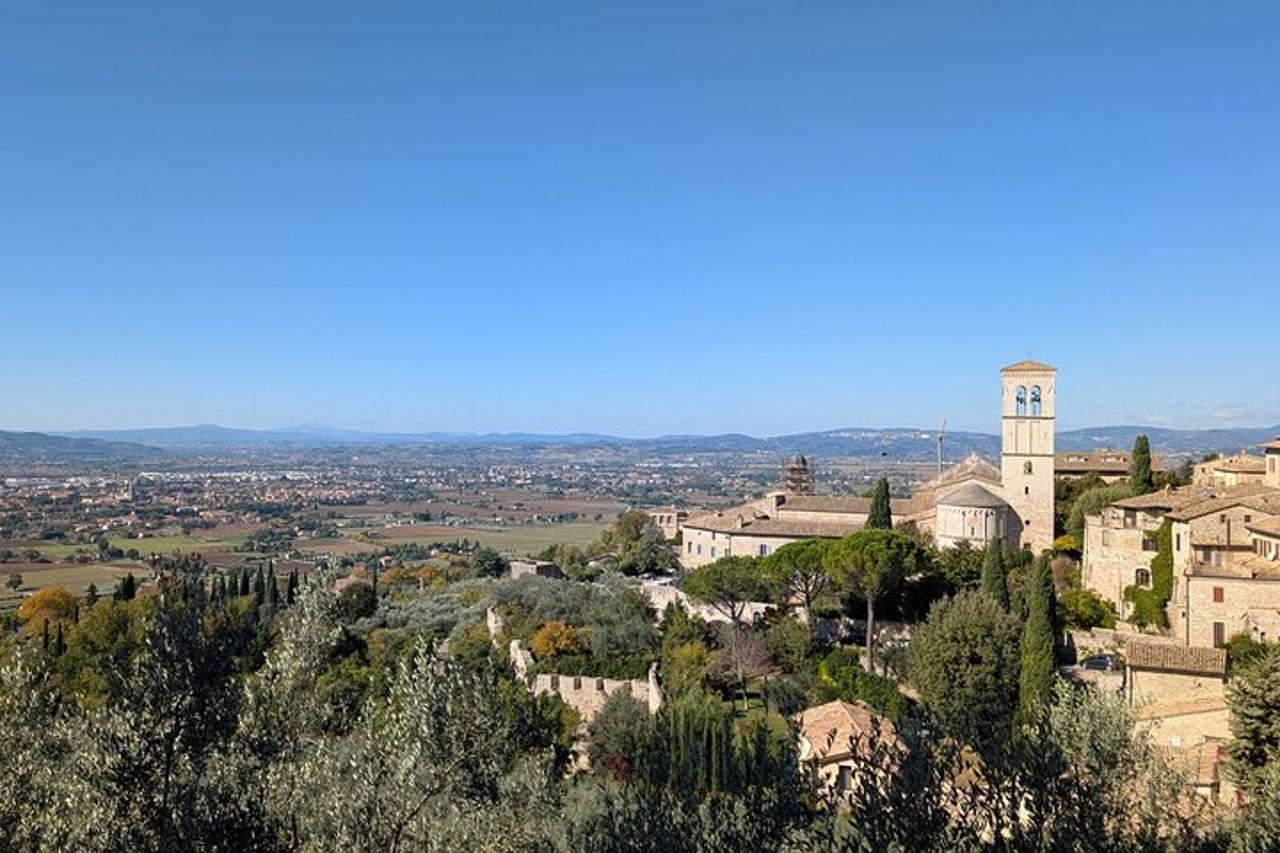 Sulle orme di Francesco Tour in E Bike da Perugia ad Assisi — 3