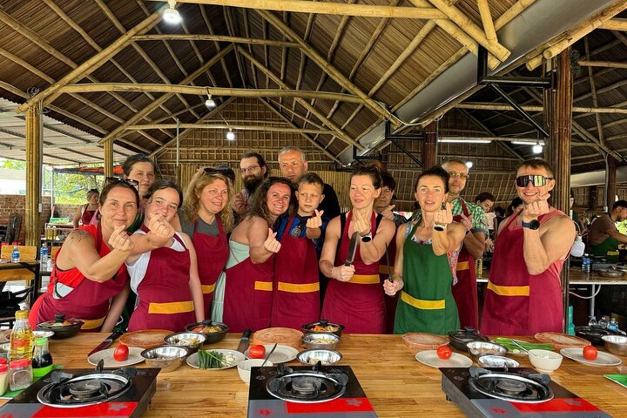 Hoi An Cooking Class con visita al mercato — 4
