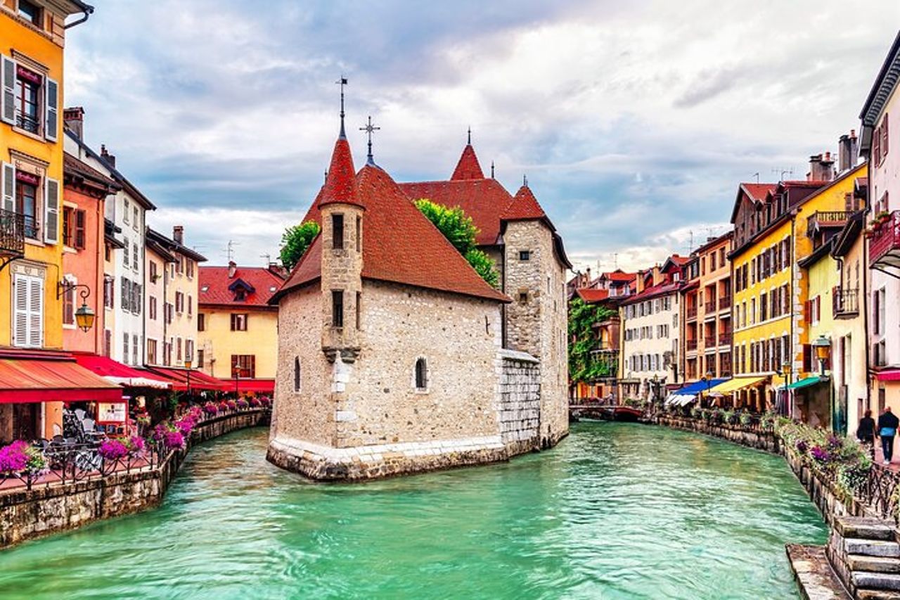 Gita privata di un giorno a Ginevra per Tour del Castello di Annecy — 5