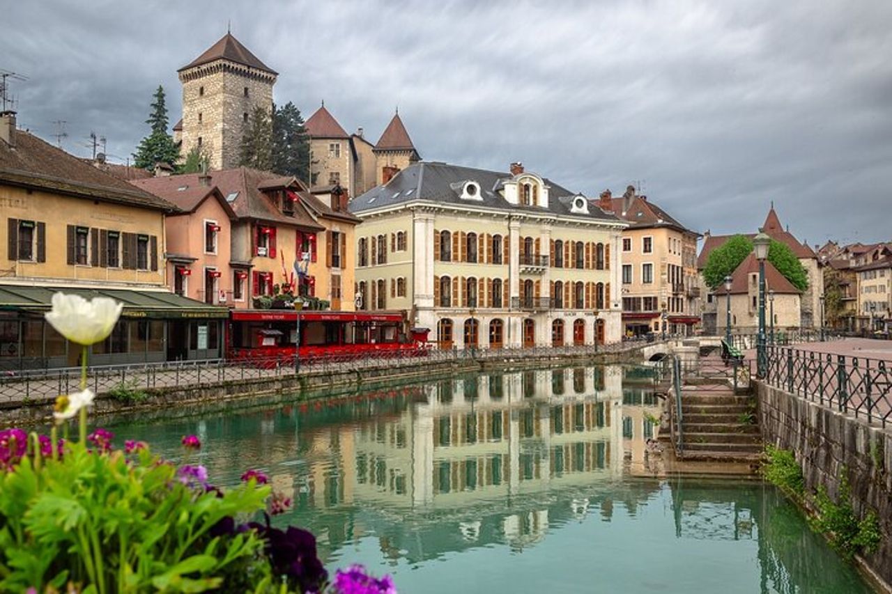 Gita privata di un giorno a Ginevra per Tour del Castello di Annecy — 7