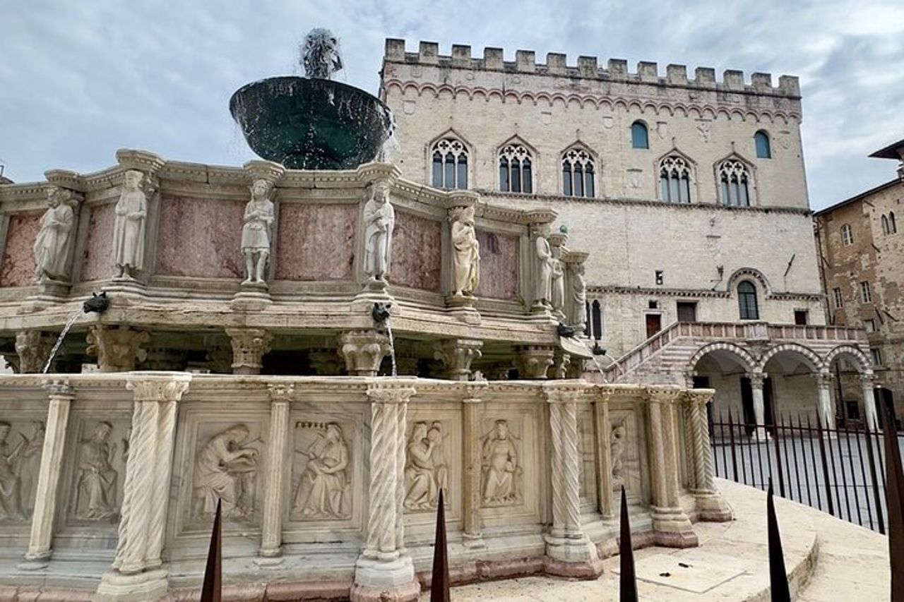 Gita di un giorno nel cuore d'Italia: visita Perugia e Assisi da Firenze — 3