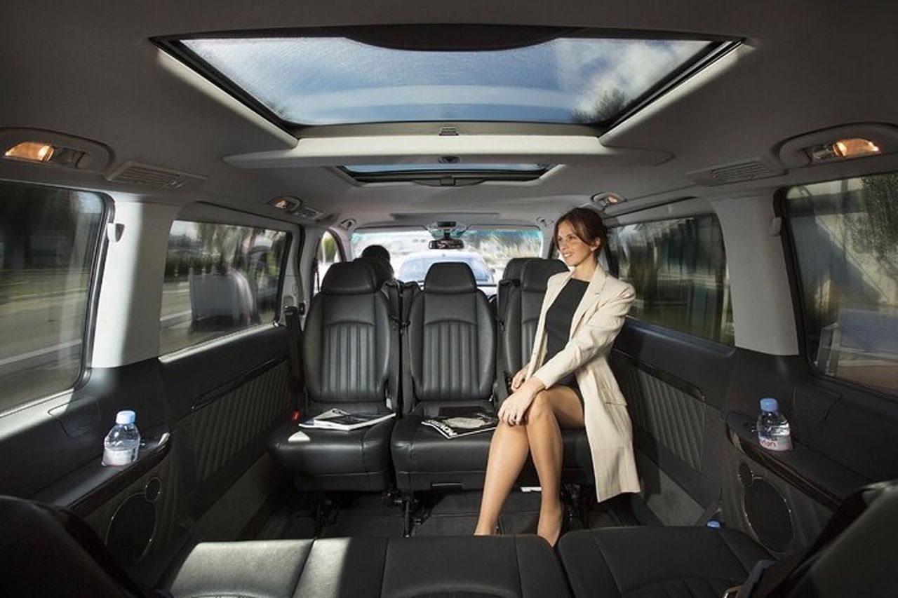 Trasporto privato di lusso da Monaco all'aeroporto di Nizza