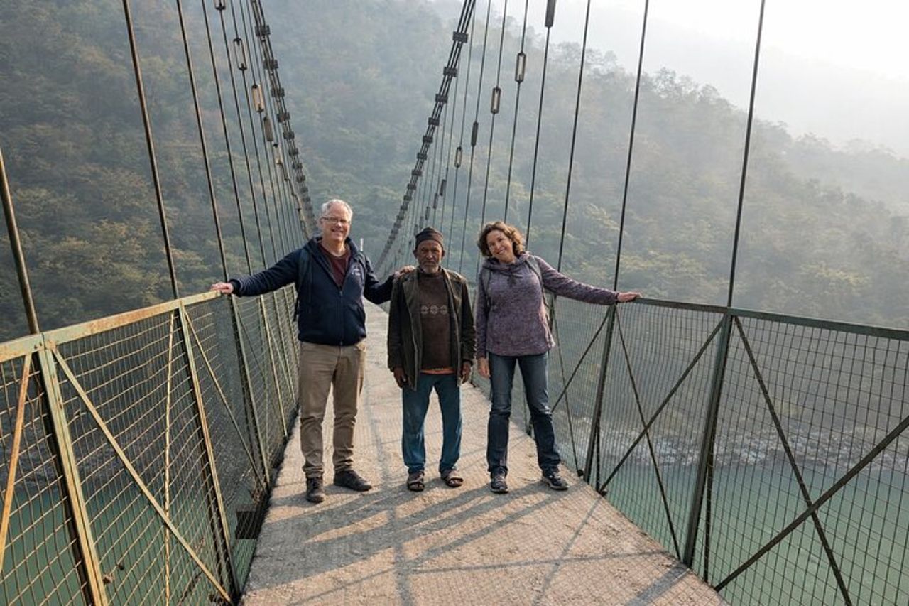 Rishikesh : Escursione di un giorno fuori tempo con meditazione all'interno della grotta Vasishta