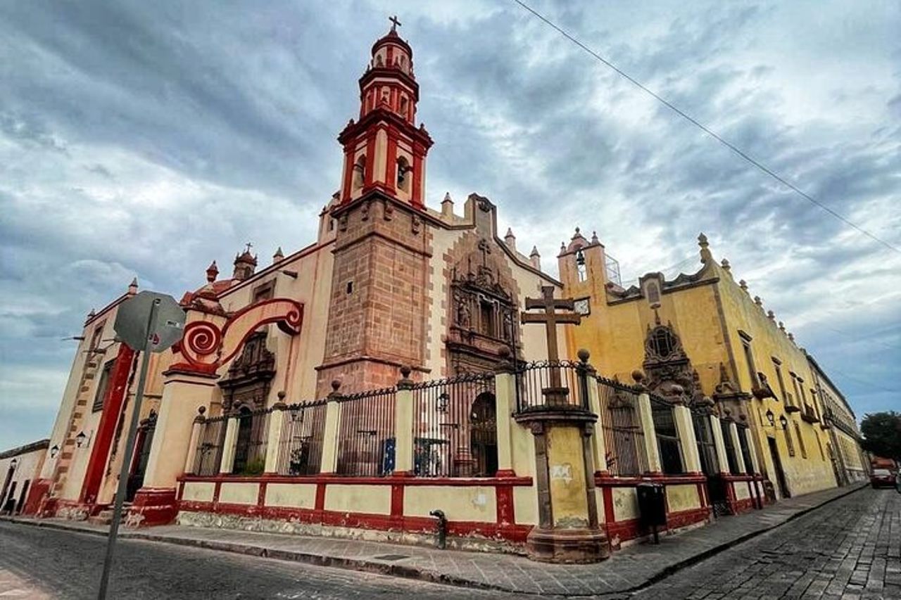 Esperienza di tour in auto di Queretaro Acueducto — 6