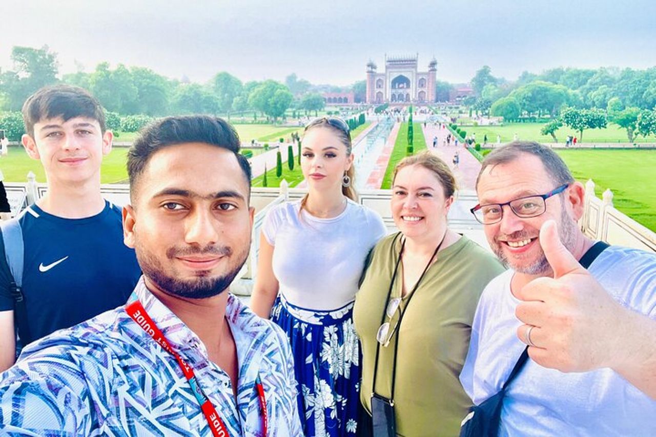 Tour di un giorno di Agra con Taj Mahal e Forte di Agra — 9