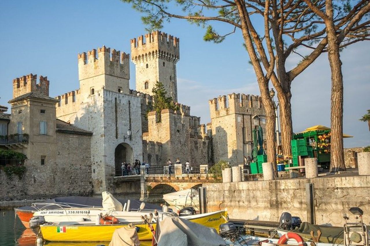 Escursione di mezza giornata sul Lago di Garda : Sirmione e visita di Borghetto — 6