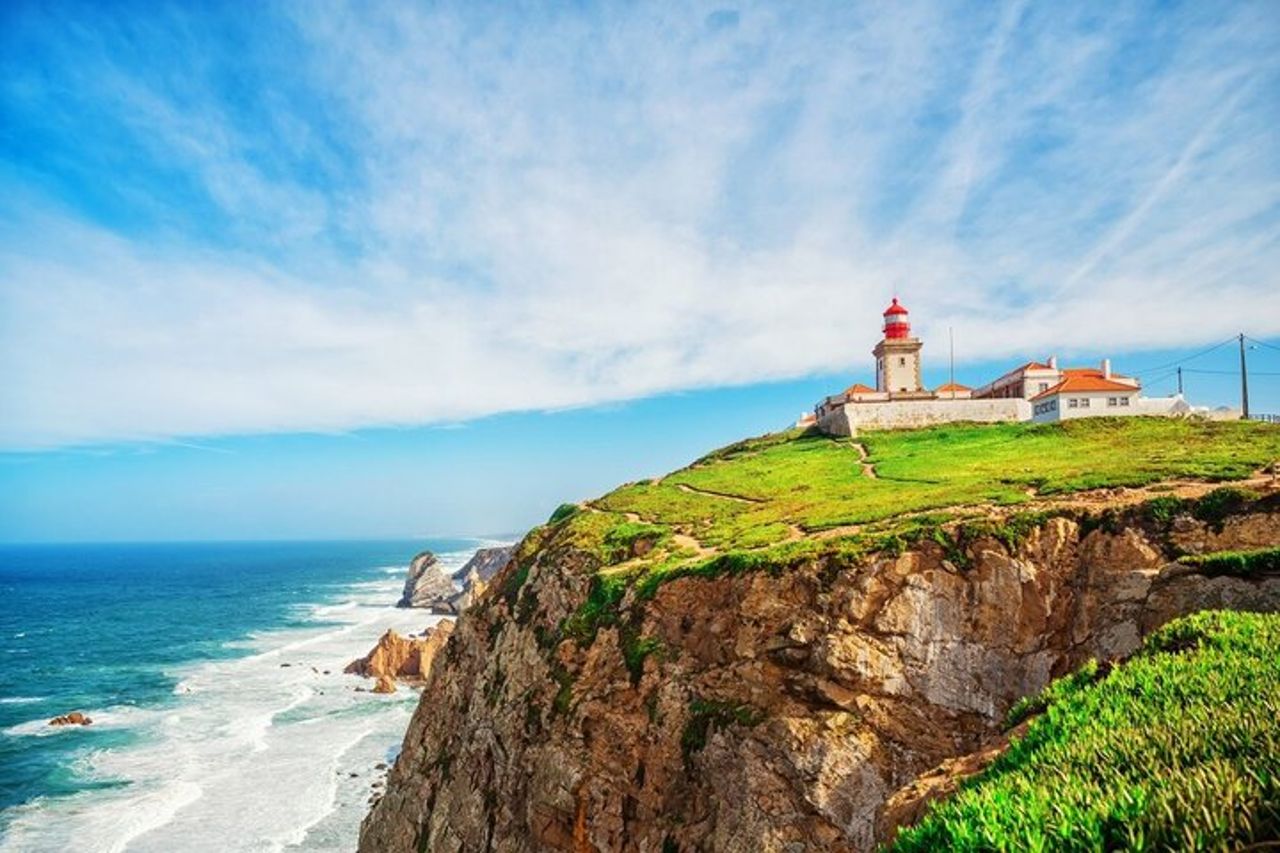 Da Lisbona per piccoli gruppi a Sintra, Pena, Regaleira, Cabo Roca, Cascais — 4