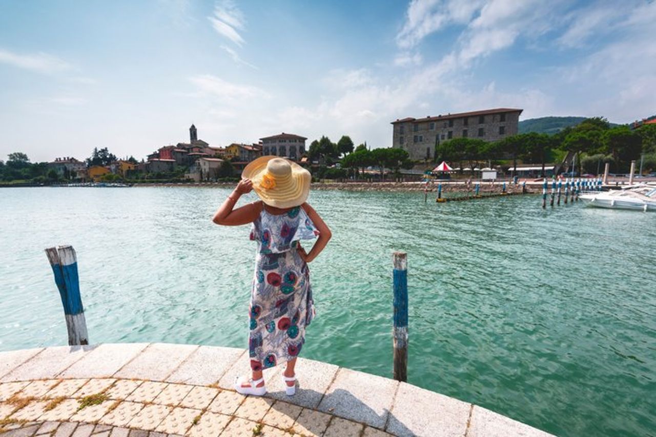 Tour del vino Franciacorta da Milano con Degustazioni — 9