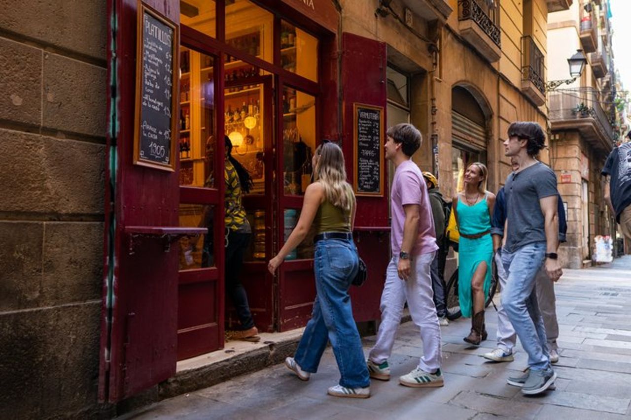 Quartiere Gotico di Barcellona VIP Tapas & Wine Tour — 8