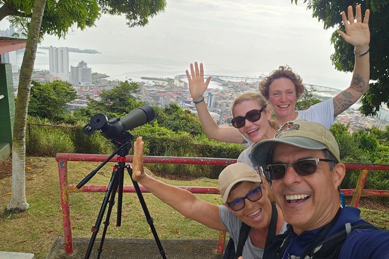 Tour a piedi di Ancon Hill: bradipi, fauna selvatica e viste sulla città di Panama — 3