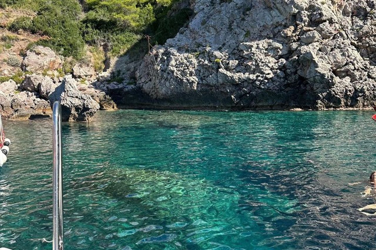 Escursione in barca alle grotte termali di Giardini Naxos e Taormina — 2