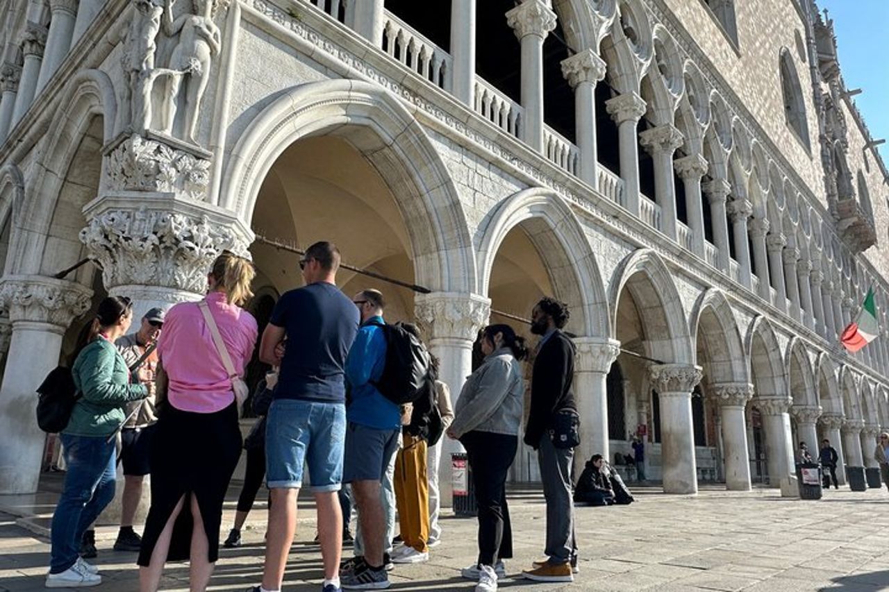 L'essenza di Venezia in un tour a piedi per piccoli gruppi senza stress — 5