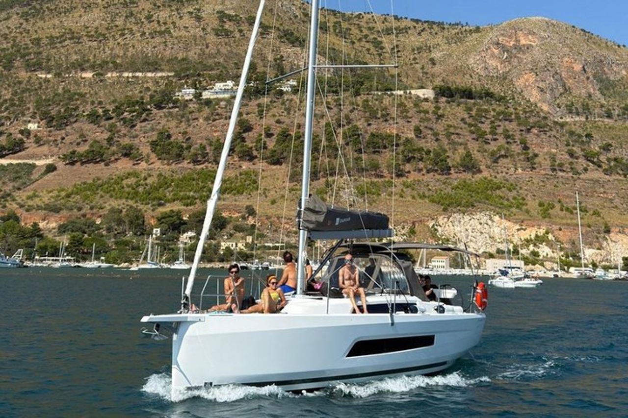 6H Tour con pranzo in barca a vela allo Zingaro e Scopello — 2