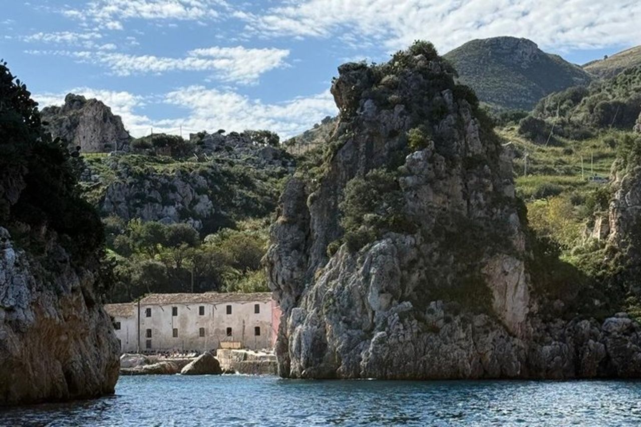 6H Tour con pranzo in barca a vela allo Zingaro e Scopello — 3
