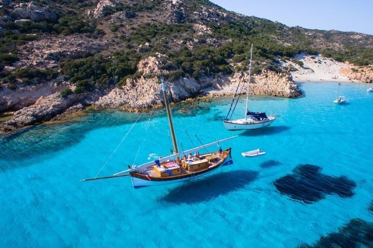 La Maddalena Giornata Intera su Veliero d’Epoca