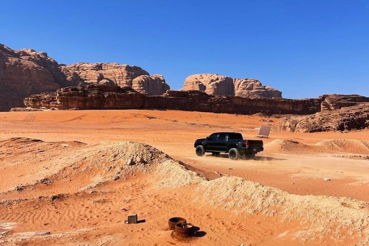 Un Giorno Petra e Wadi Rum con Pick Up — 4