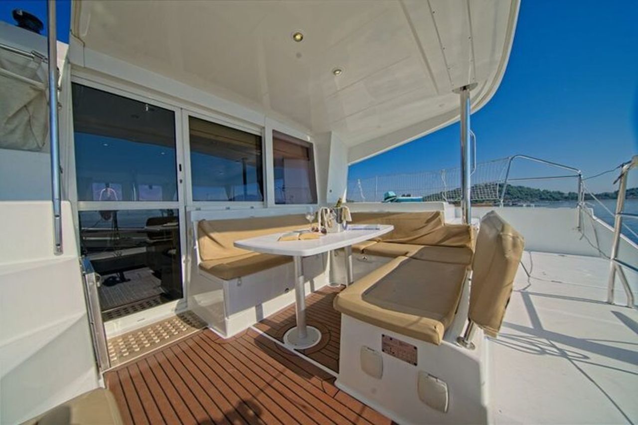 Tour privato in Catamarano Arcipelago Maddalena da Cannigione — 3