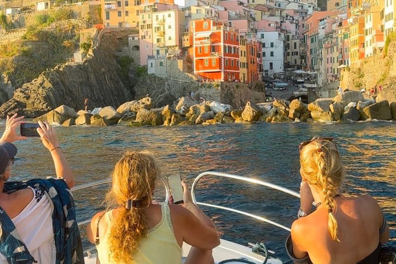Monterosso : Tour esclusivo in barca alle Cinque Terre (mini crociera) — 4