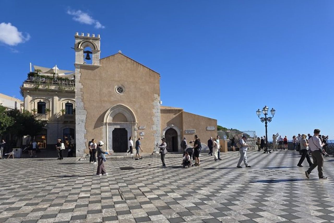 Taormina con teatro greco e Castelmola da Catania Tour — 2